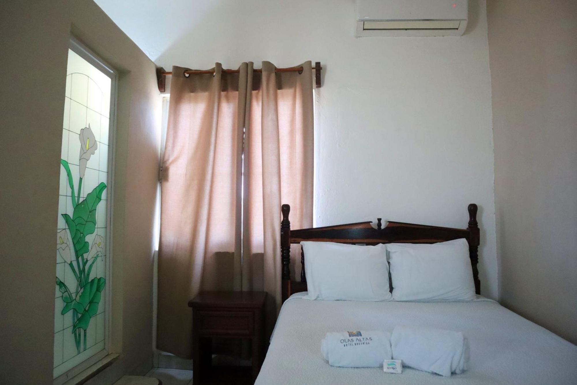 Hotel Olas Altas บูเซเรียส ภายนอก รูปภาพ